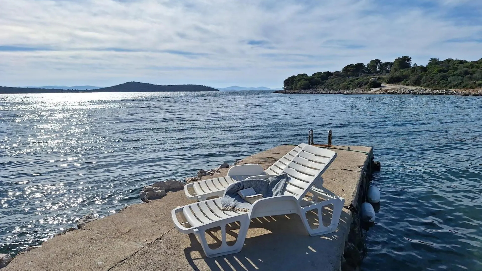 Vakantiehuis Robinson House Cvita Tkon